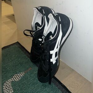 Onitsuka Tiger by Asics Men's Black Sneakers with White Accents